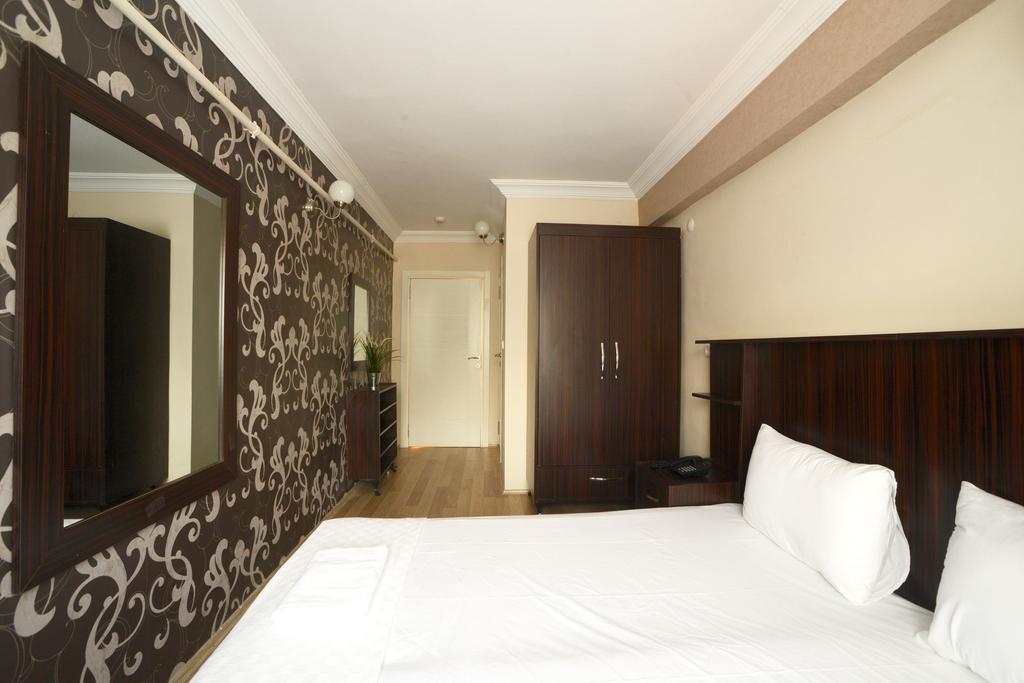 Royalist Tophane Istanbul Room photo