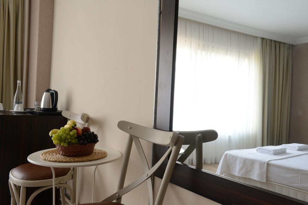 Royalist Tophane Istanbul Room photo
